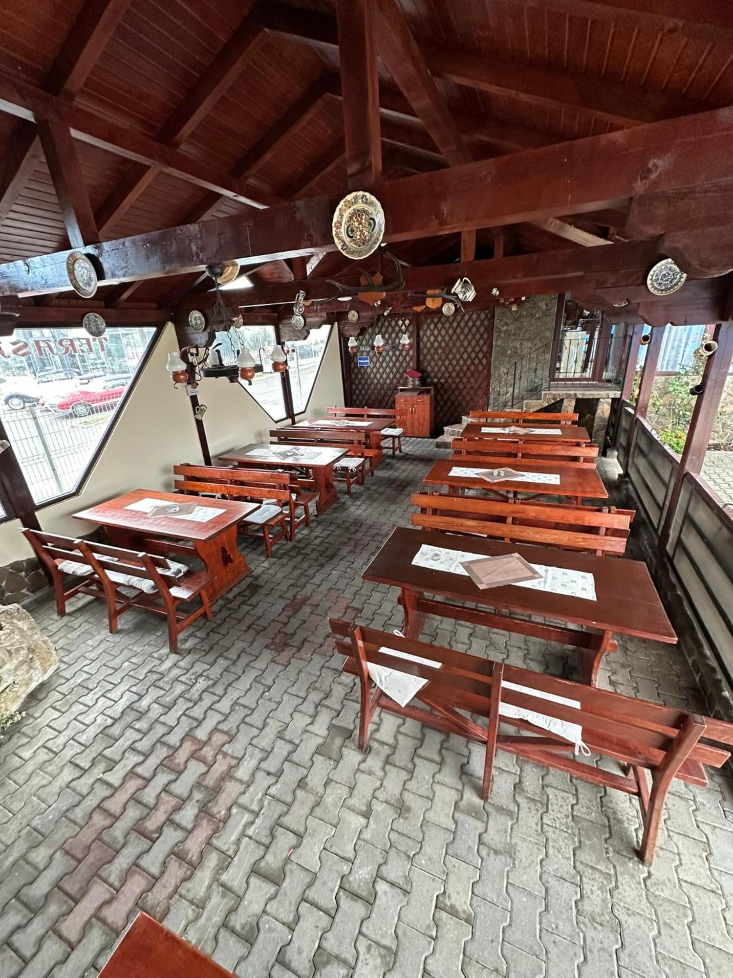 Restaurant Motel Dolorean Săcele Exteriér fotografie